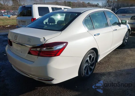 2017 Honda Accord Ex z USA, uszkodzony, nr VIN 1HGCR2F79HA118106